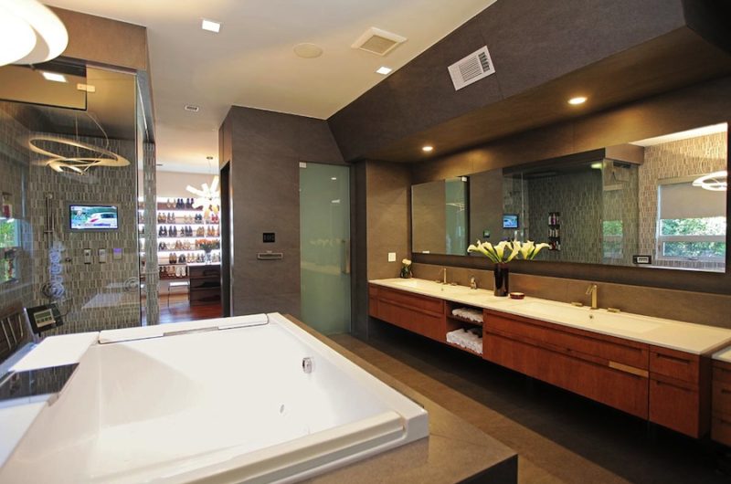 Modern Gated Estate in Beverly Hills modern gated estate in beverly hills df7ad38