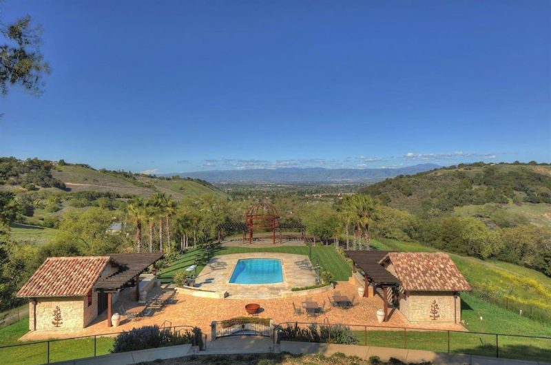 One of a Kind Great Oaks Estate one of a kind great oaks estate 153b051