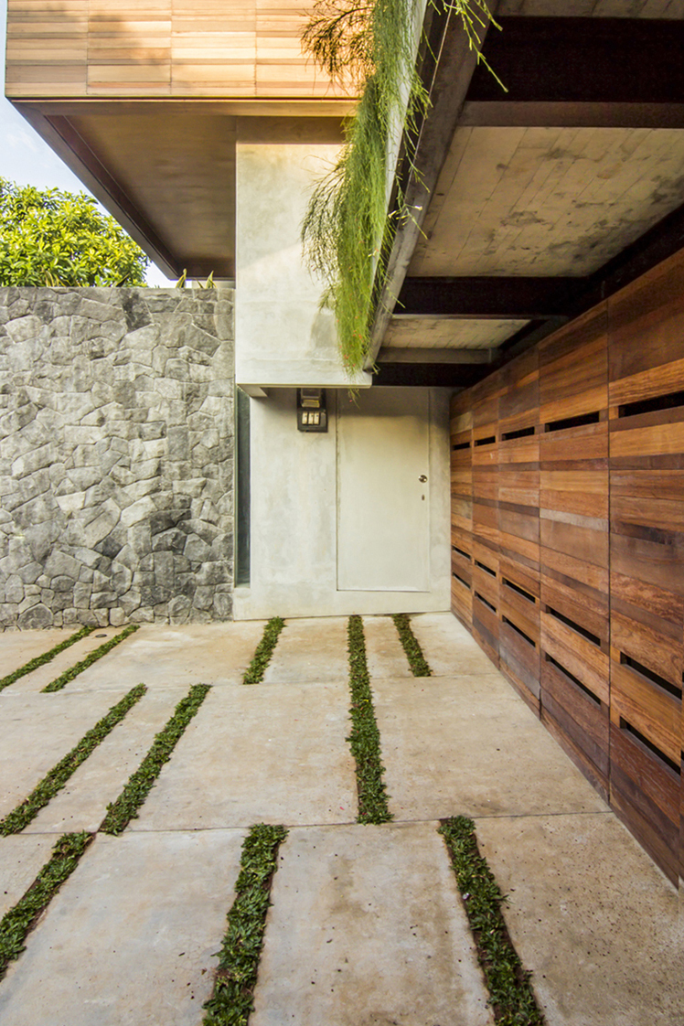 Precious Lumber Shaped-Box House by Atelier Riri precious lumber shaped box house by atelier riri 5a748c0