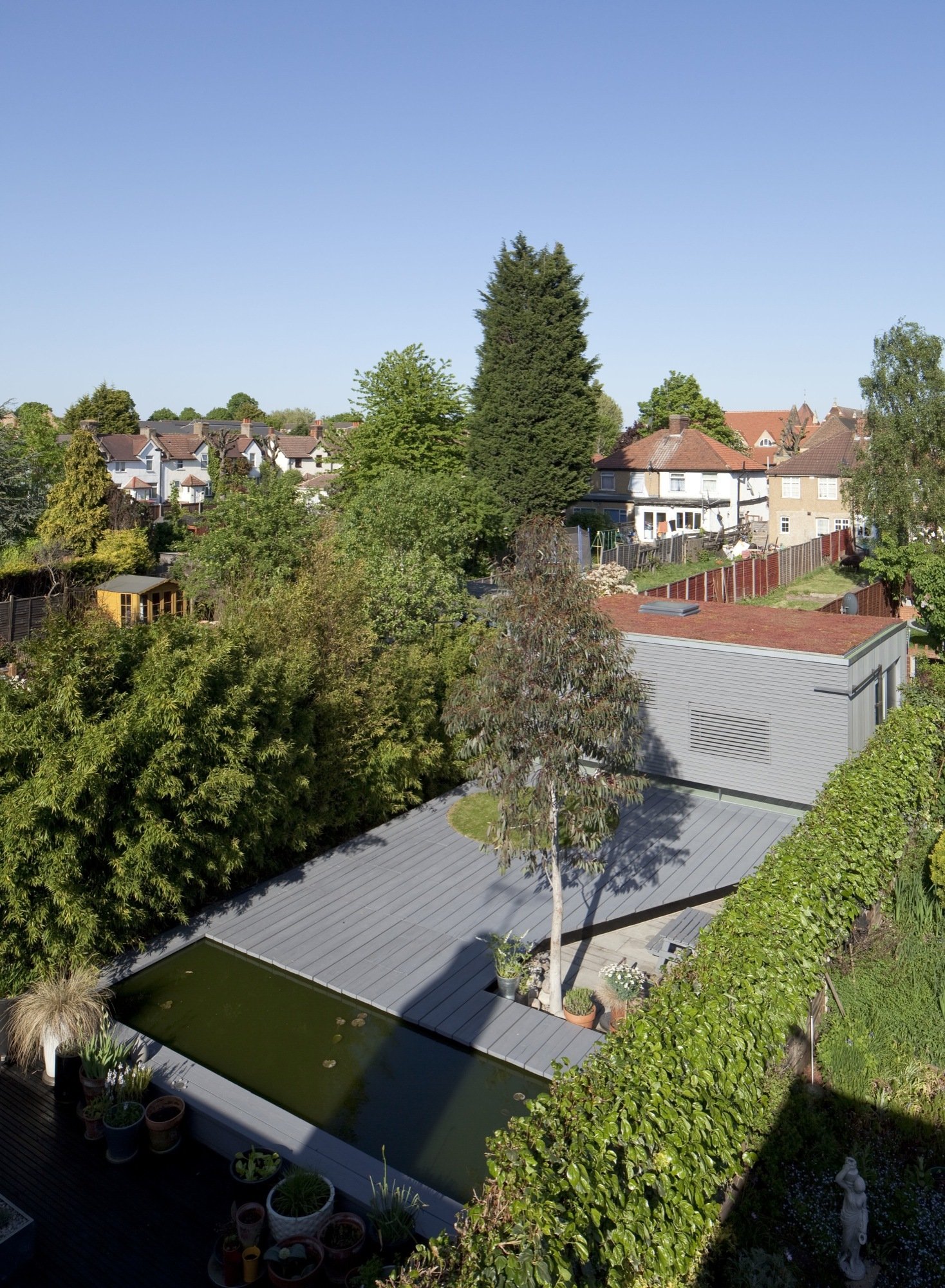 Remarkable Suburban Studio In Greater London, UK remarkable suburban studio in greater london uk 45be917