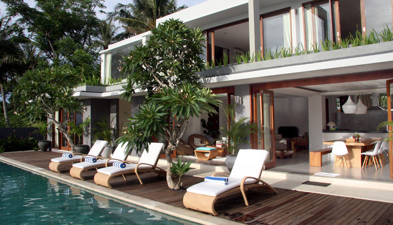 Superb Malibu Cliff Villa on Lombok Island, Indonesia superb malibu cliff villa on lombok island indonesia 5f2c481