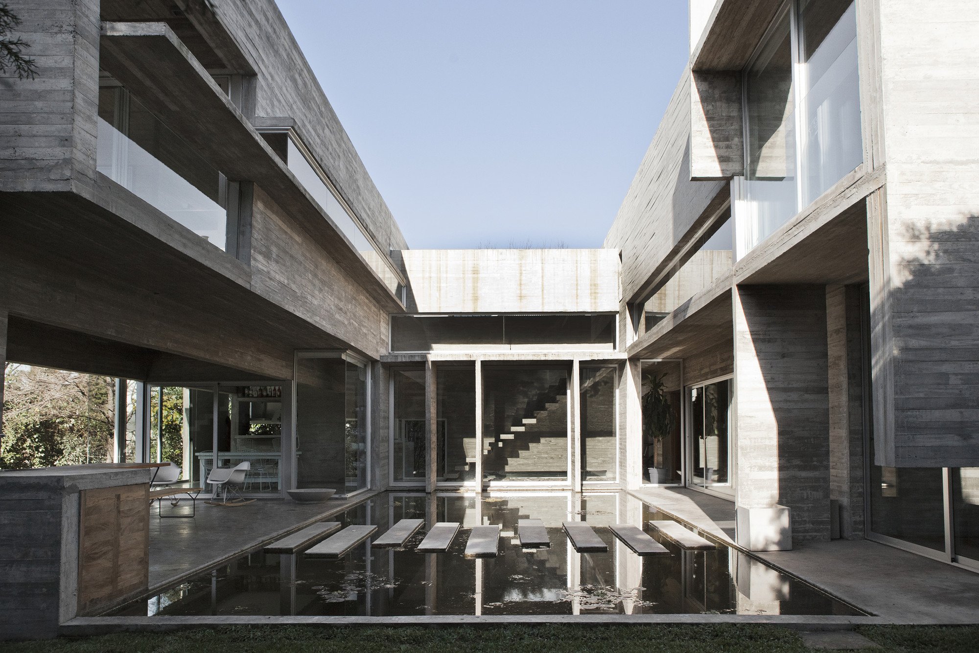 Torcuato House In Argentina By BAK Arquitectos torcuato house in argentina by bak arquitectos 5d3ac7a