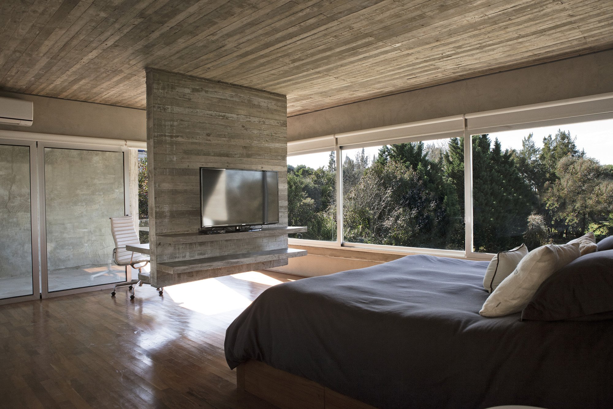 Torcuato House In Argentina By BAK Arquitectos torcuato house in argentina by bak arquitectos 7d1289d