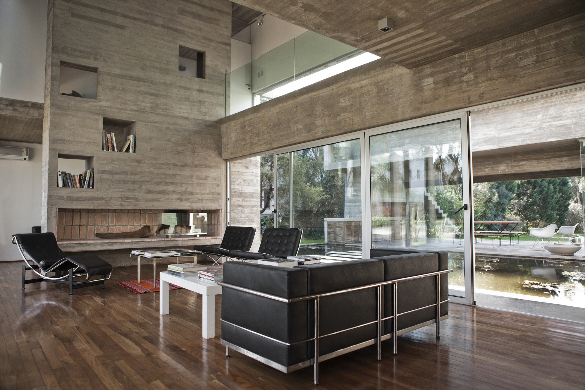 Torcuato House In Argentina By BAK Arquitectos torcuato house in argentina by bak arquitectos f38d402