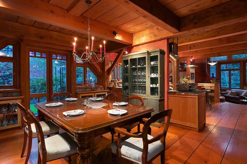 Unique West Vancouver Home in Canada unique west vancouver home in canada 209e5f5