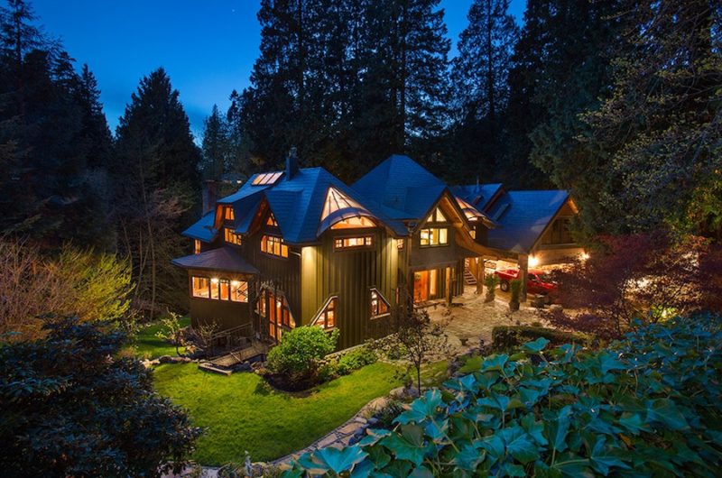 Unique West Vancouver Home in Canada unique west vancouver home in canada 899df8a