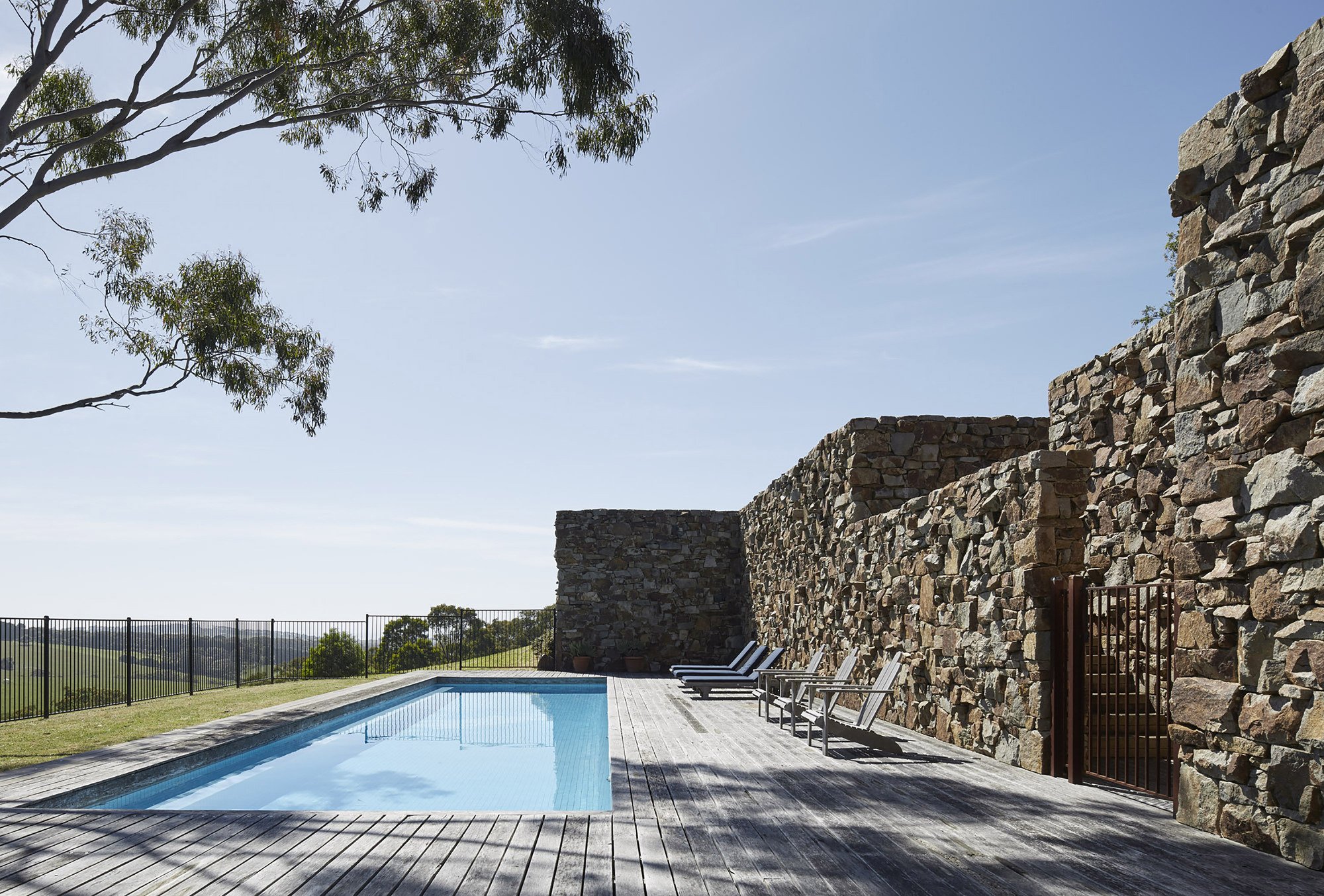 Whitehall Road Residence In Flinders, Victoria, Australia whitehall road residence in flinders victoria australia 7df7525