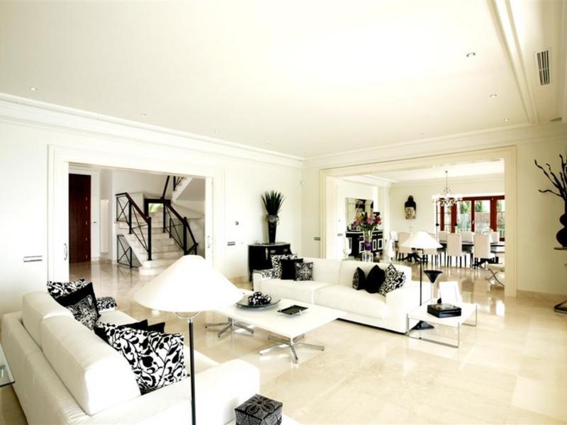 Wonderful Luxury Residence in Golden Mile, Marbella, Spain wonderful luxury residence in golden mile marbella spain da01193