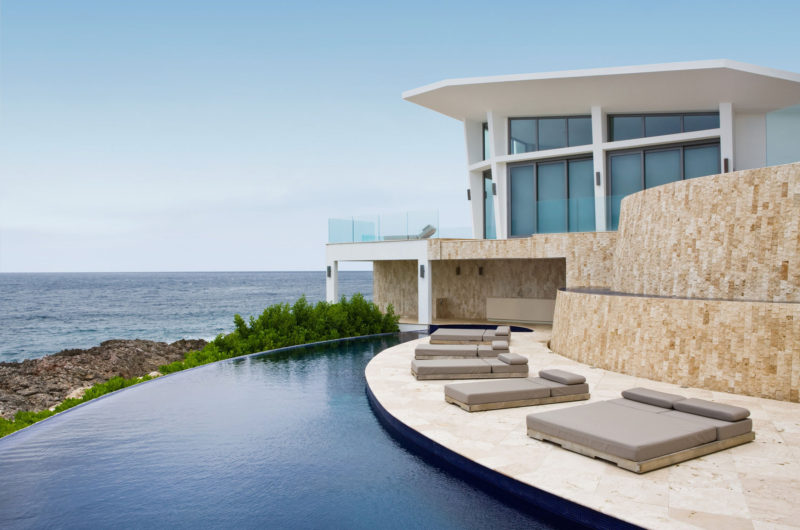 Balinese-influenced Villa Kishti by Frank Alfred Hamilton and Cecconi Simone Inc. balinese influenced villa kishti by frank alfred hamilton and cecconi simone inc 5bc0e46