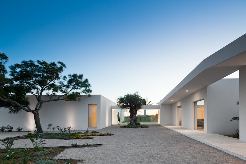 Contemporary Home in Tavira, Portugal by Vitor Vilhena contemporary home in tavira portugal by vitor vilhena 822c817