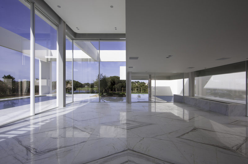 House in Quinta do Lago By Topos Atelier de Arquitectura house in quinta do lago by topos atelier de arquitectura 6a92a98
