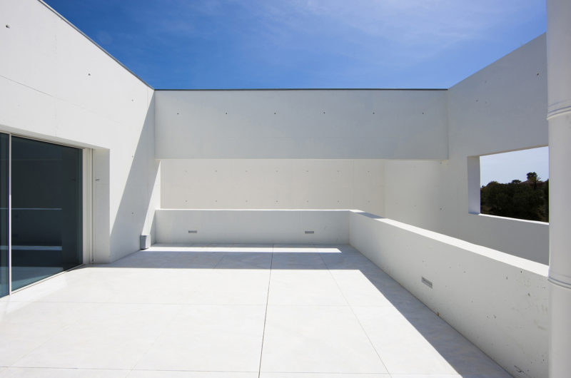 House in Quinta do Lago By Topos Atelier de Arquitectura house in quinta do lago by topos atelier de arquitectura 805c2c5