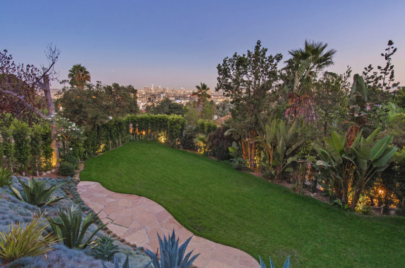 Impressive Contemporary Home in Hollywood Hills impressive contemporary home in hollywood hills 994a581