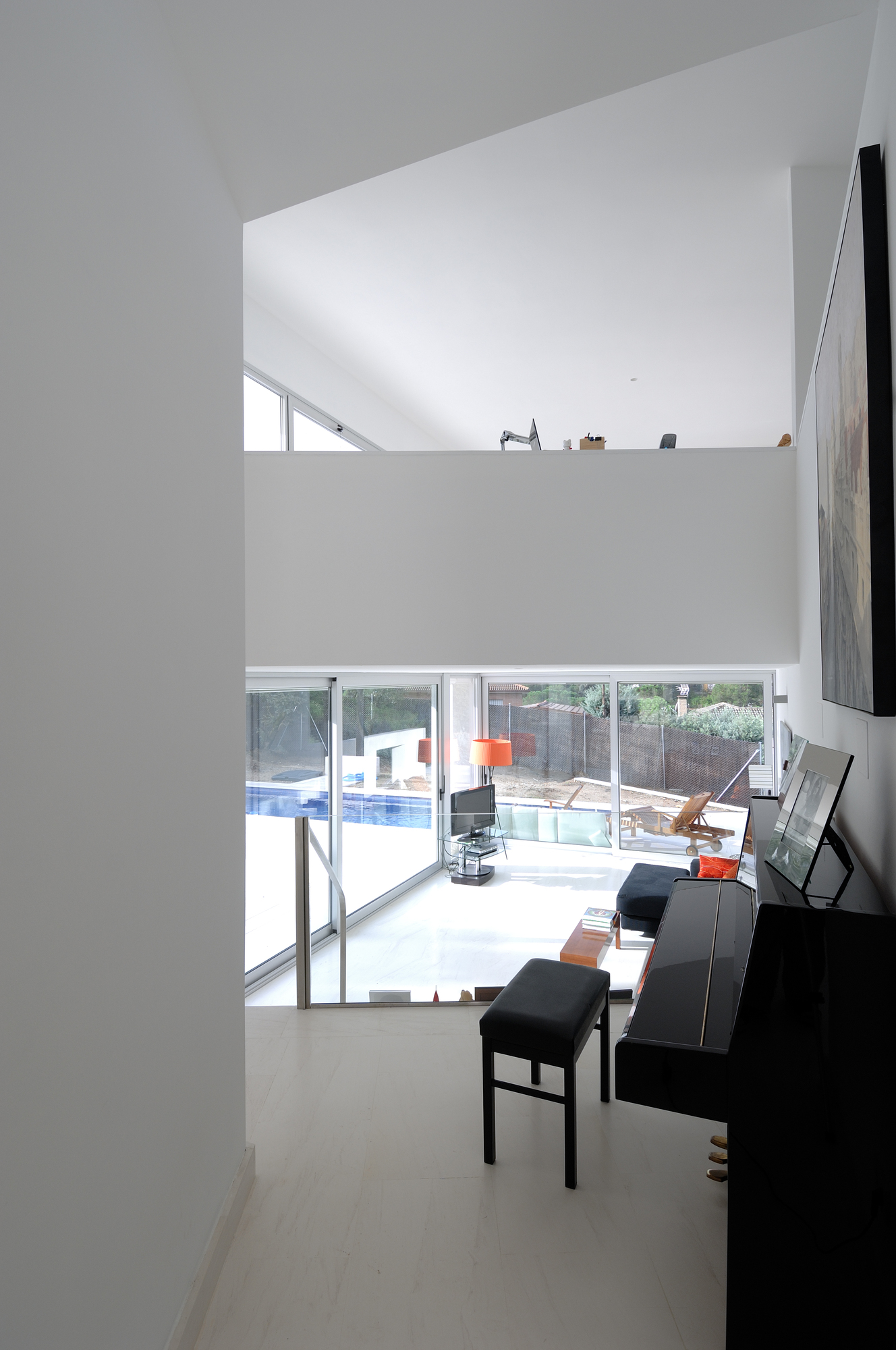 Luxe Residence in Valdemorillo by Otto Medem de la Torriente luxe residence in valdemorillo by otto medem de la torriente 8f23daf