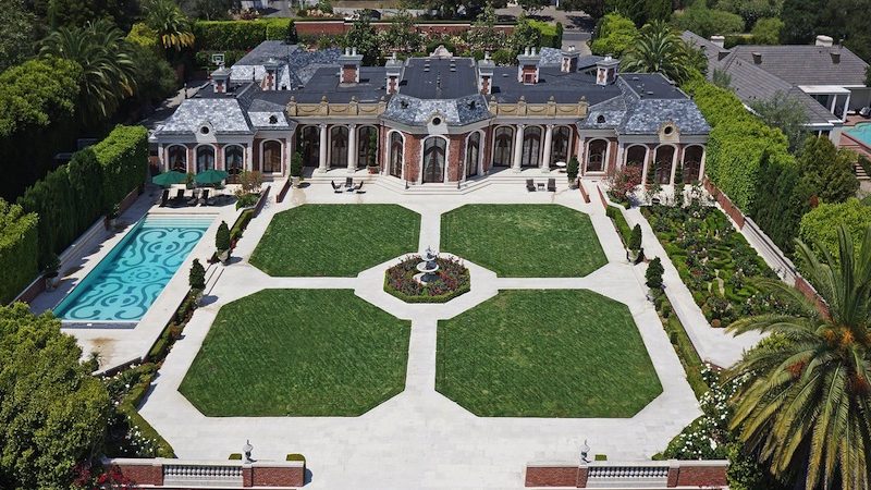 Luxurious French Chateau luxurious french chateau 448e2a7