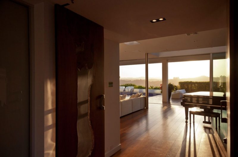 Neat Beverly Hills House by Jendretzki Architecture neat beverly hills house by jendretzki architecture 1e42387