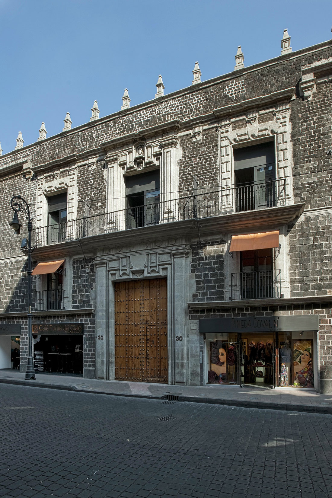 Prominent Downtown Mexico by Cherem Serrano Arquitectos prominent downtown mexico by cherem serrano arquitectos c5d403e