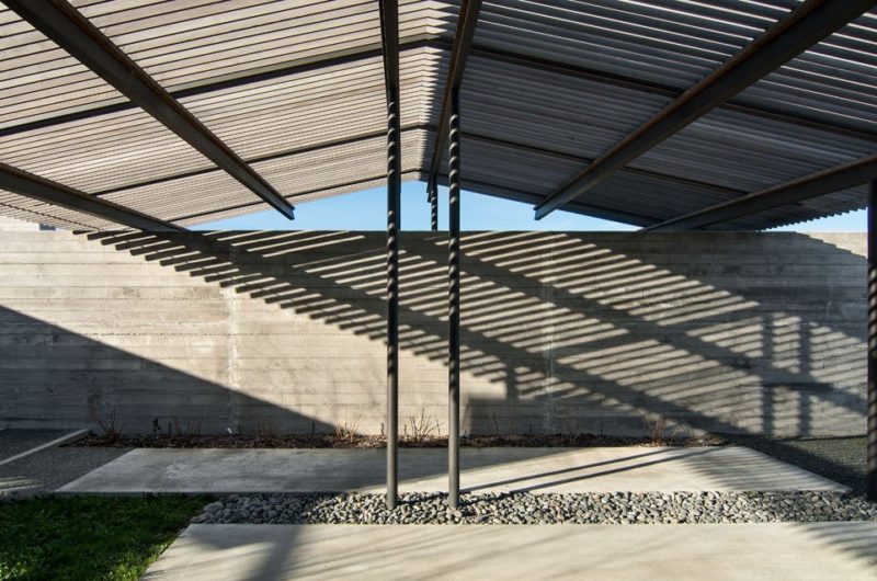 Rustic Wairau Valley House by Parsonson Architects rustic wairau valley house by parsonson architects 2349ff3