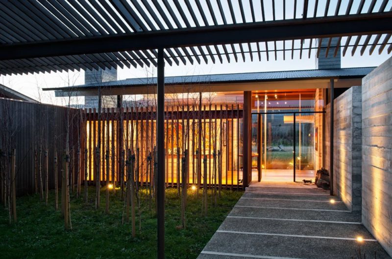 Rustic Wairau Valley House by Parsonson Architects rustic wairau valley house by parsonson architects 849578e