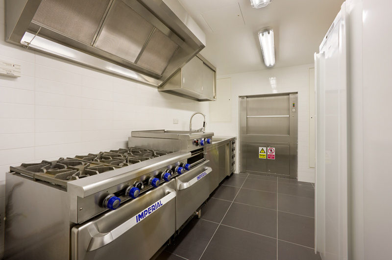 Superb Villa in London by Harrison Varma superb villa in london by harrison varma c5c5d7c