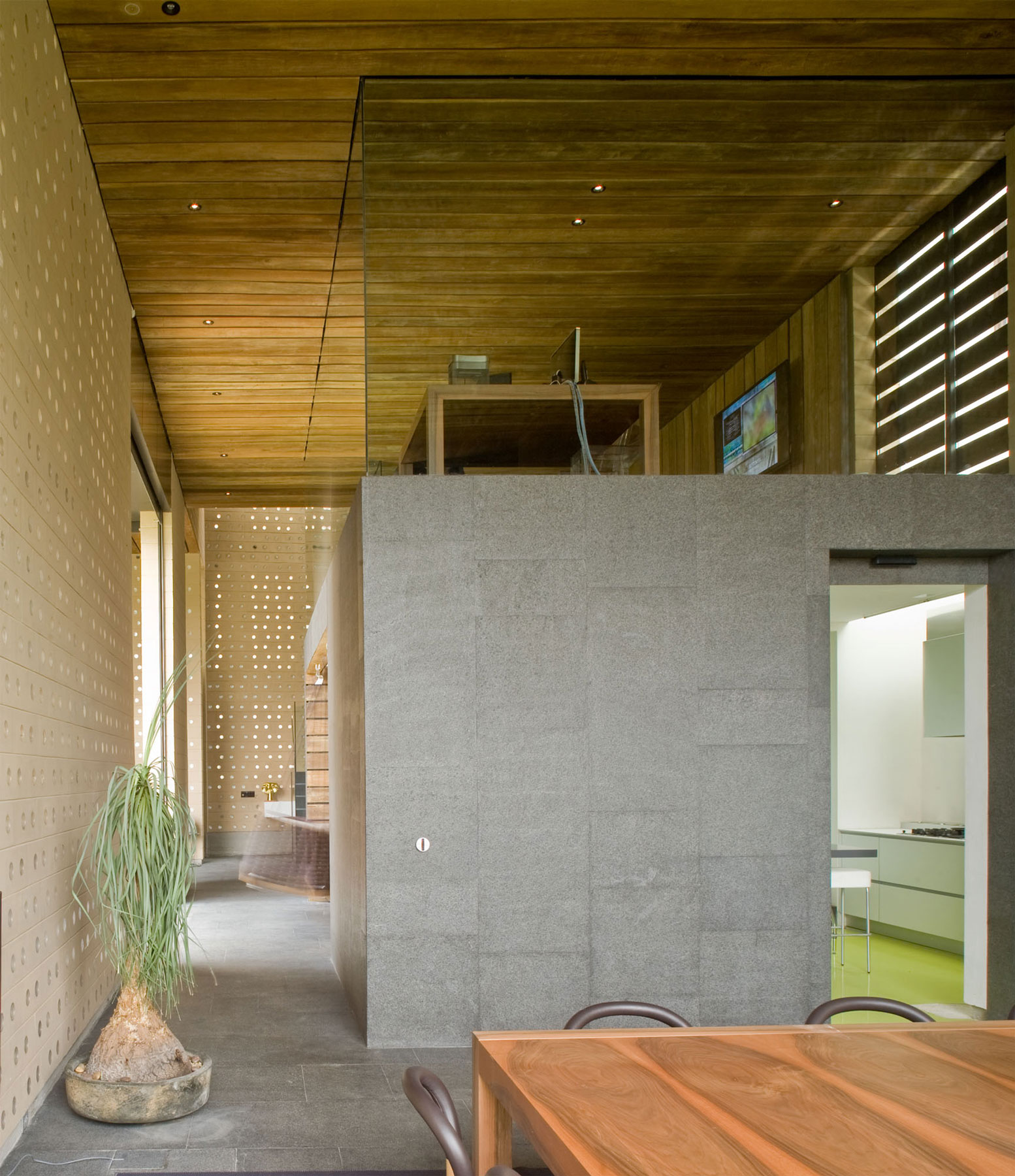 Sustainable Casa Tierra by Serrano Monjaraz Arquitectos sustainable casa tierra by serrano monjaraz arquitectos 1860a84