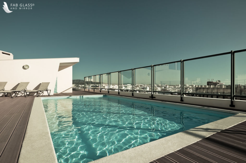 Why Should You Use Glass Railing Systems for Swimming Pools? why should you use glass railing systems for swimming pools 690c023