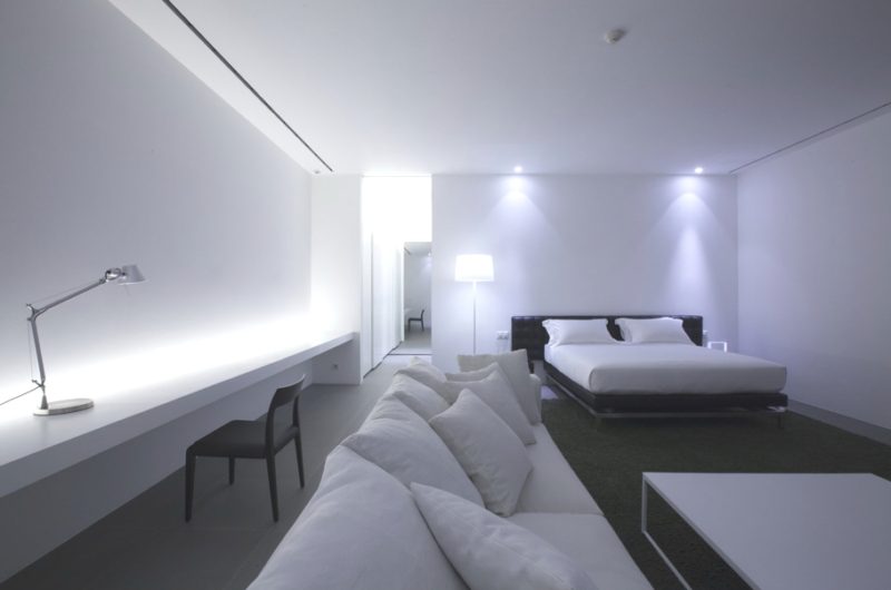 150M Weekend House: The World's Longest Residence 150m weekend house the worlds longest residence 15ffbff