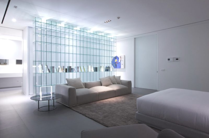 150M Weekend House: The World's Longest Residence 150m weekend house the worlds longest residence 40246f0