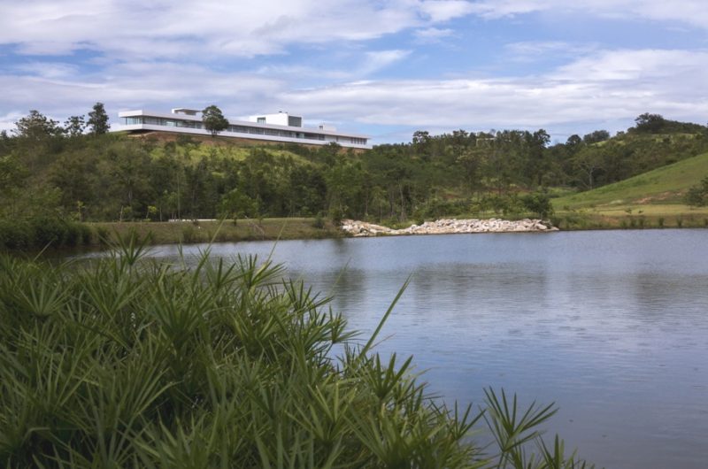 150M Weekend House: The World's Longest Residence 150m weekend house the worlds longest residence 73774bd