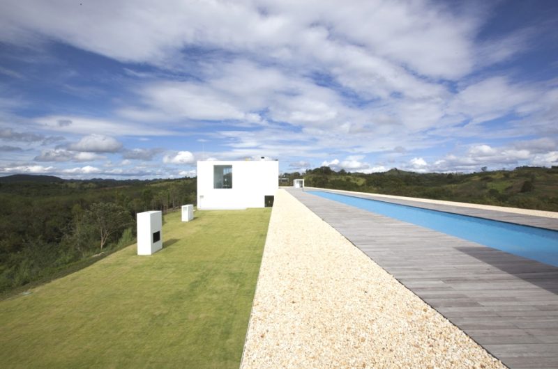 150M Weekend House: The World's Longest Residence 150m weekend house the worlds longest residence da462cb