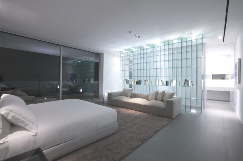 150M Weekend House: The World's Longest Residence 150m weekend house the worlds longest residence f2142bf