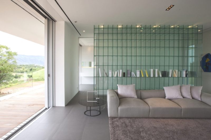 150M Weekend House: The World's Longest Residence 150m weekend house the worlds longest residence f7f97e0