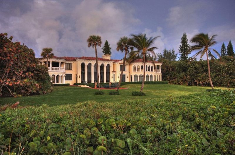 Amazing Chateau de la Lune in Florida, United States amazing chateau de la lune in florida united states 6d2726c