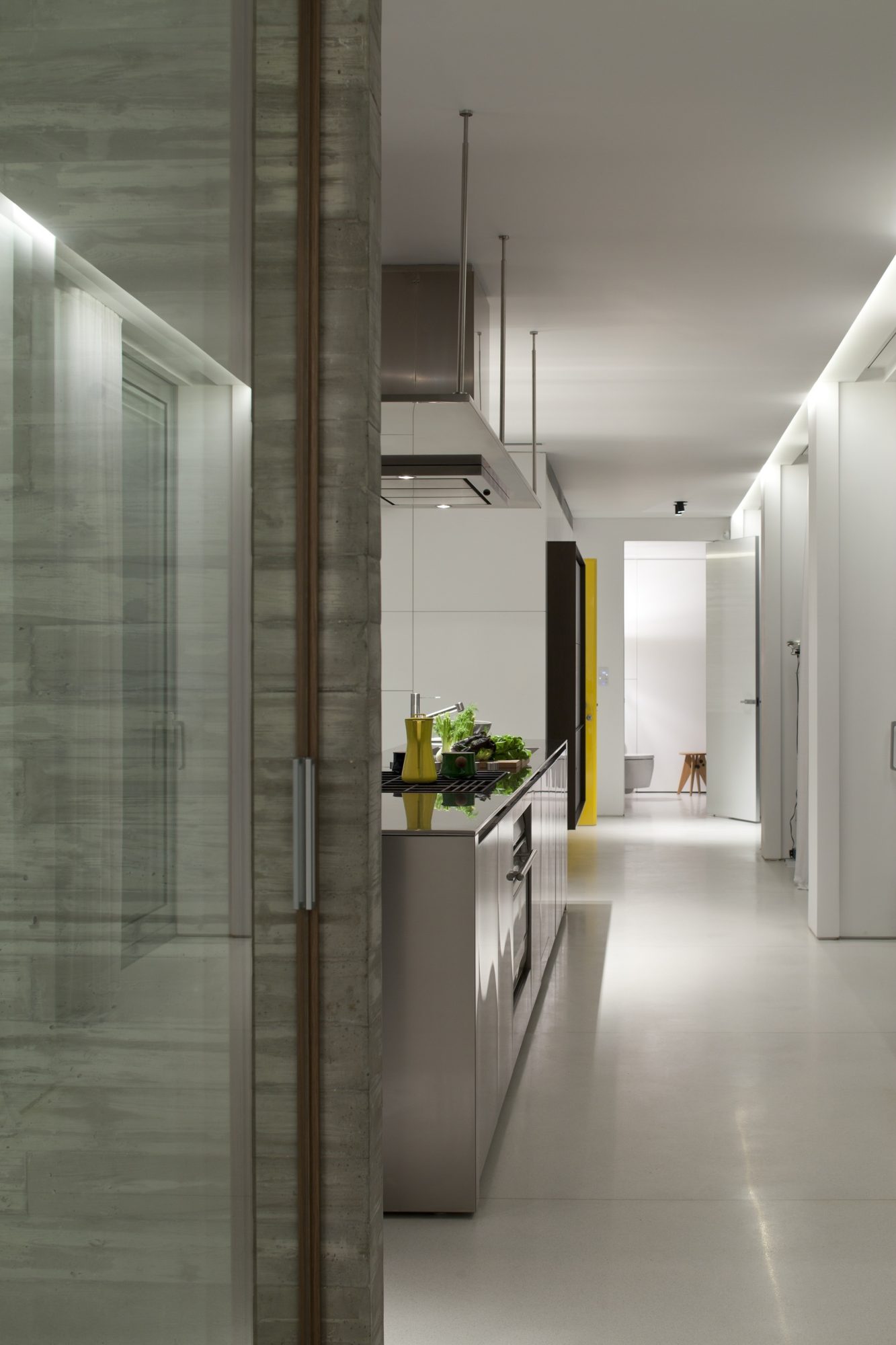 Beautiful Antokolsky Penthouse by Pitsou Kedem Architects beautiful antokolsky penthouse by pitsou kedem architects e389114