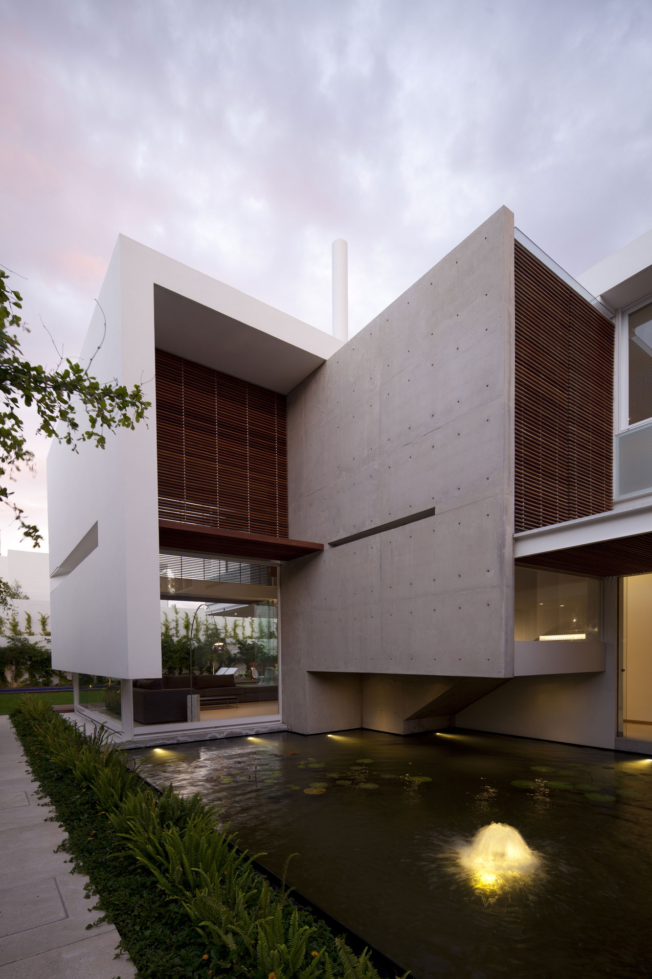 Beautiful FF House by Hernandez Silva Arquitectos beautiful ff house by hernandez silva arquitectos 6a97e36