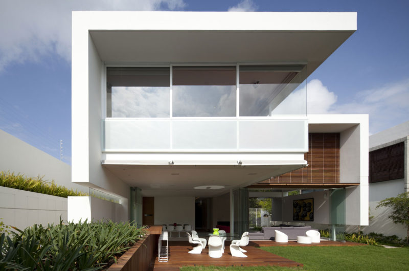 Beautiful FF House by Hernandez Silva Arquitectos beautiful ff house by hernandez silva arquitectos bee81ee