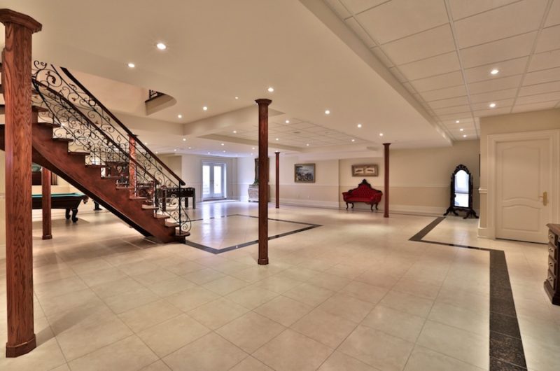 Brilliant Custome House in Ontario, Canada brilliant custome house in ontario canada dbe7c03