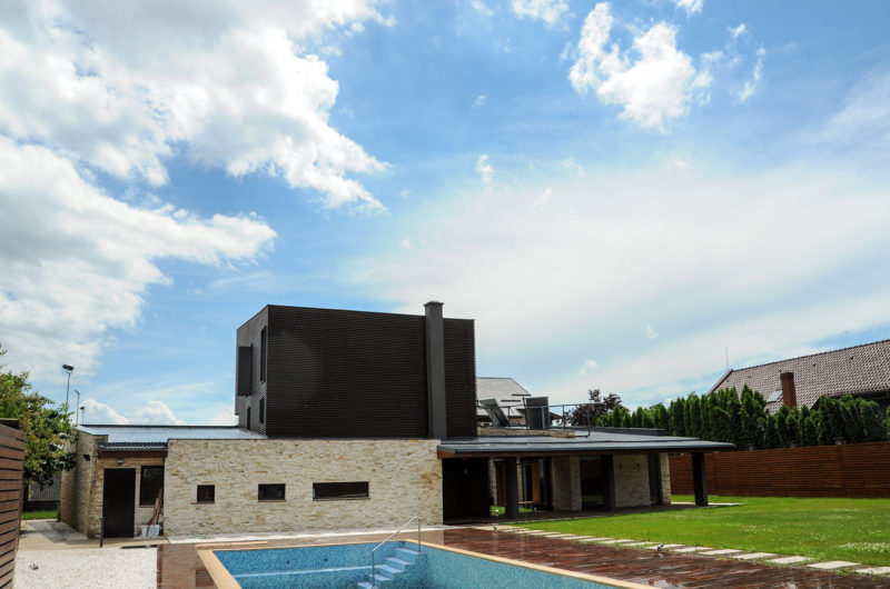 Contemporary A.B. House by Andreescu and Gaivoronschi contemporary ab house by andreescu and gaivoronschi 905214a