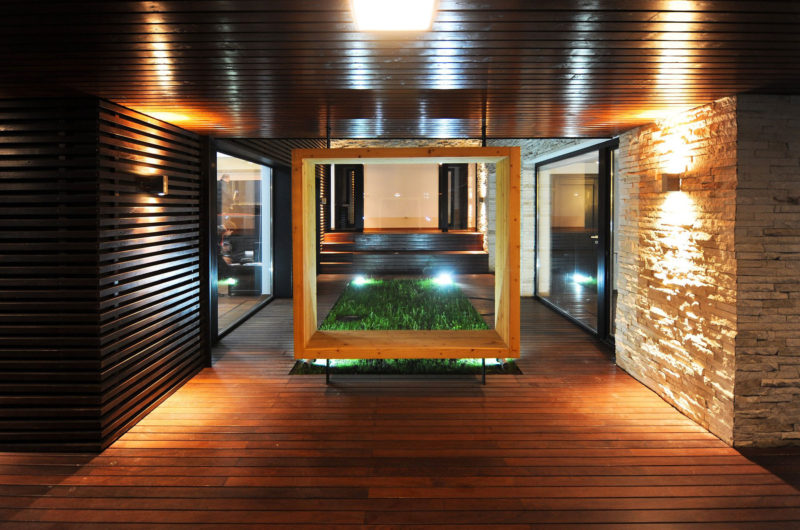 Contemporary A.B. House by Andreescu and Gaivoronschi contemporary ab house by andreescu and gaivoronschi 9dd8ff9