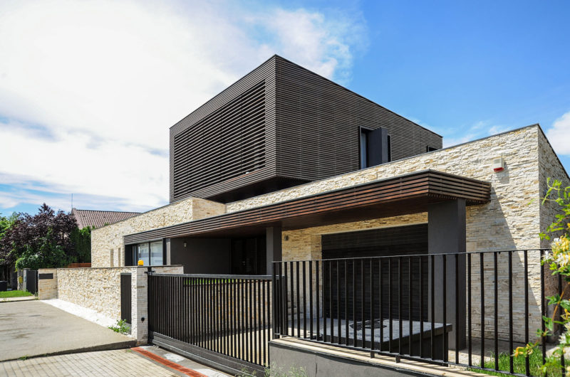 Contemporary A.B. House by Andreescu and Gaivoronschi contemporary ab house by andreescu and gaivoronschi d323956