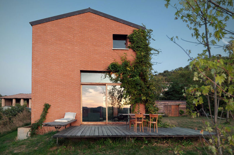 Contemporary Countryhouse in Val Tidone by Park Associati contemporary countryhouse in val tidone by park associati a5f8127