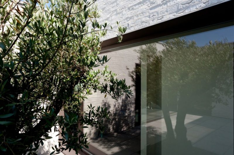 Contemporary Courtyard House by VW Areal Architecten contemporary courtyard house by vw areal architecten 32a7b58