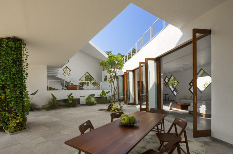 Contemporary Villa On Alibaug Road In Maharashtra, India contemporary villa on alibaug road in maharashtra india 120c250