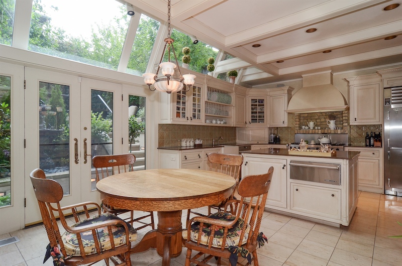 Elegant Gold Coast Mansion In Chicago, Illinois elegant gold coast mansion in chicago illinois e7e2d26