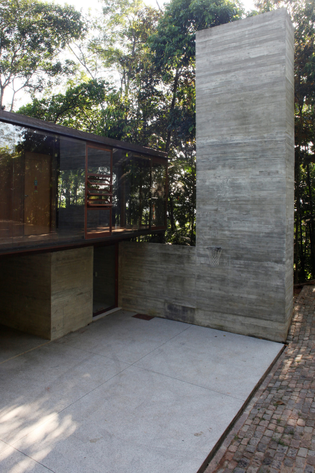 Elegant Joinville House In Santa Catarina, Brazil elegant joinville house in santa catarina brazil 28bb7a4