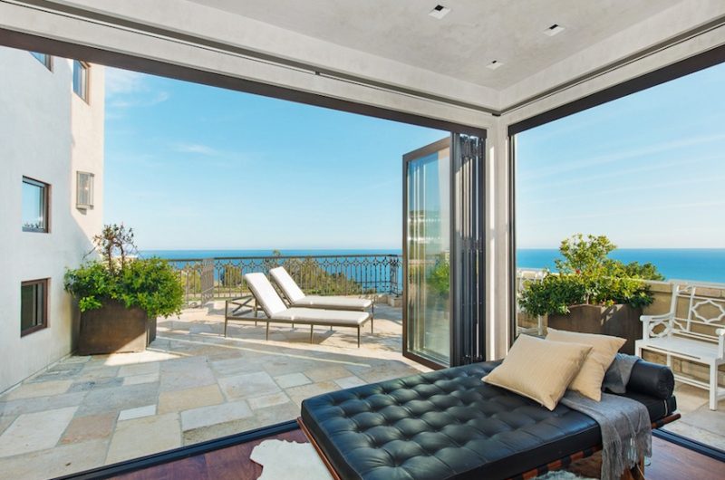 Fancy Prime Estate Atop Billionaire's Beach in Malibu fancy prime estate atop billionaires beach in malibu 2117945