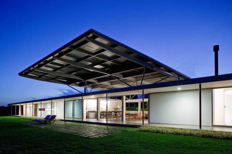 FS House Is A Modern Masterpiece In Avaré, São Paulo, Brazil fs house is a modern masterpiece in avar so paulo brazil 8c24fc1