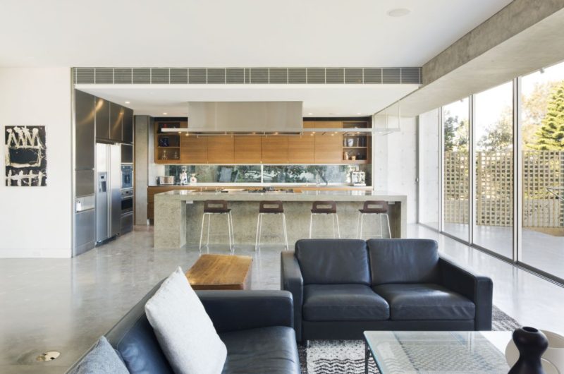 L-shaped Clovelly Residence by Tzannes Associates l shaped clovelly residence by tzannes associates 40a1621