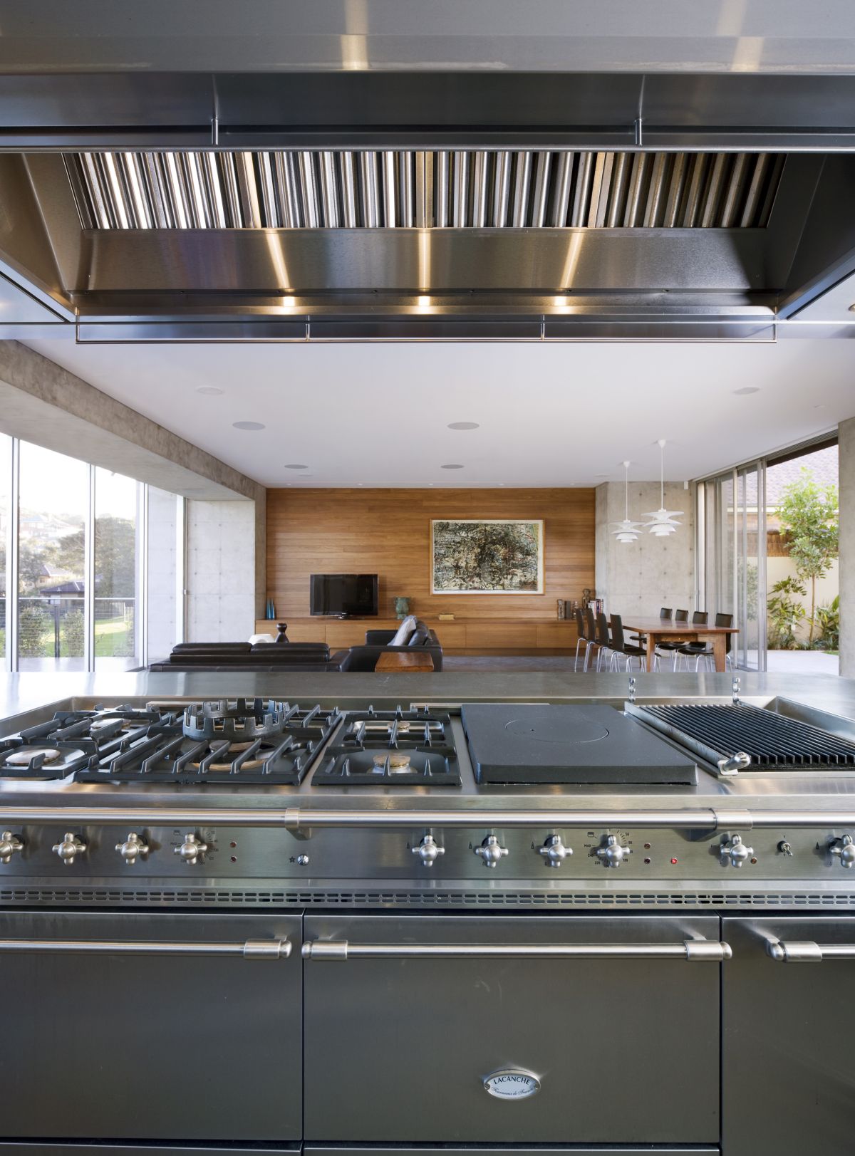L-shaped Clovelly Residence by Tzannes Associates l shaped clovelly residence by tzannes associates b4aae0e