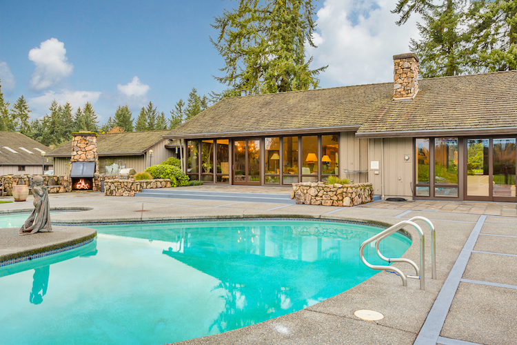 Massive And Beautifully Landscaped Property In Washington massive and beautifully landscaped property in washington b76b74e
